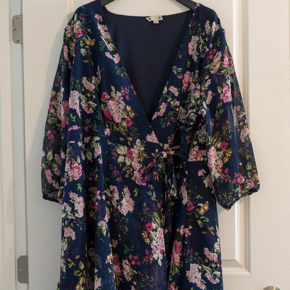 YUNI Size 20, A line Dress